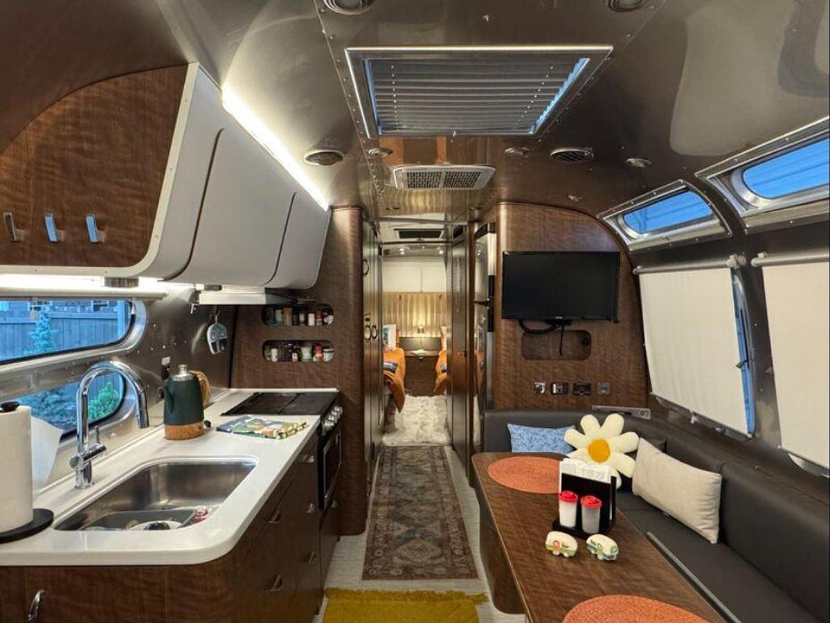 Used 2024 Airstream Globetrotter 30RB Twin