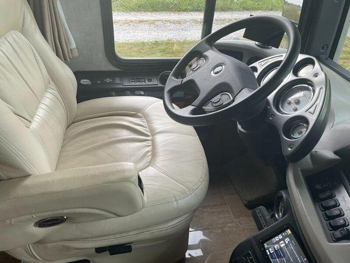 Used 2007 Fleetwood Revolution LE 40E