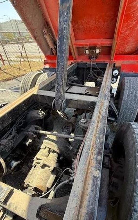 Used 2015 Peterbilt 579 End Dump Truck