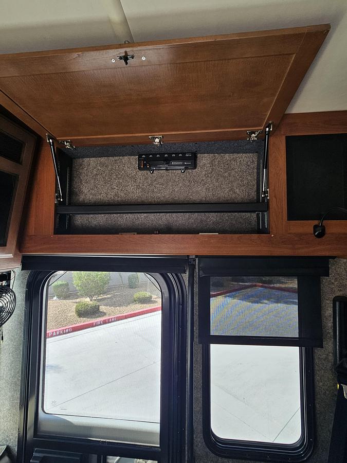 Used 2014 Fleetwood Expedition 40X