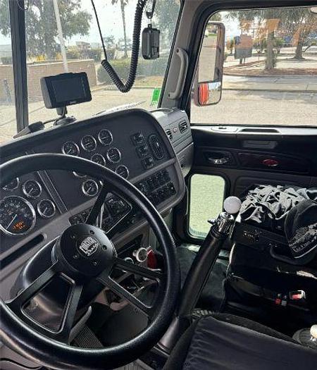 Used 2012 Peterbilt 386