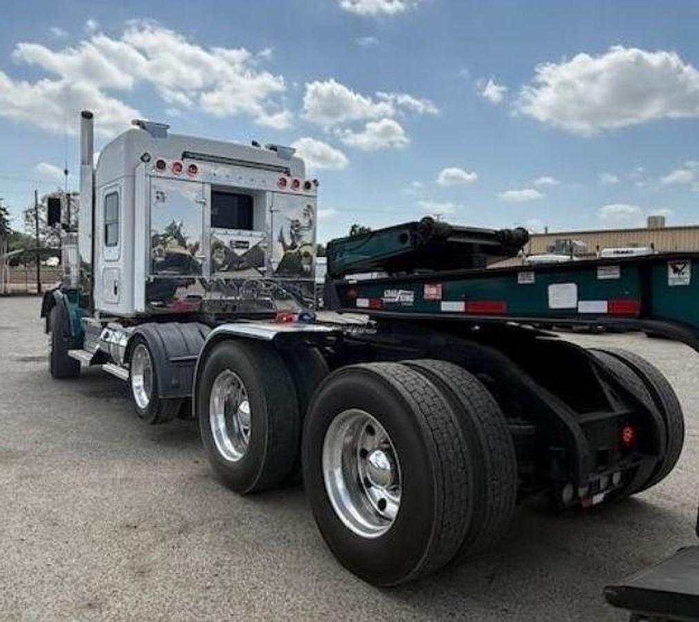 Used 2019 KENWORTH T800