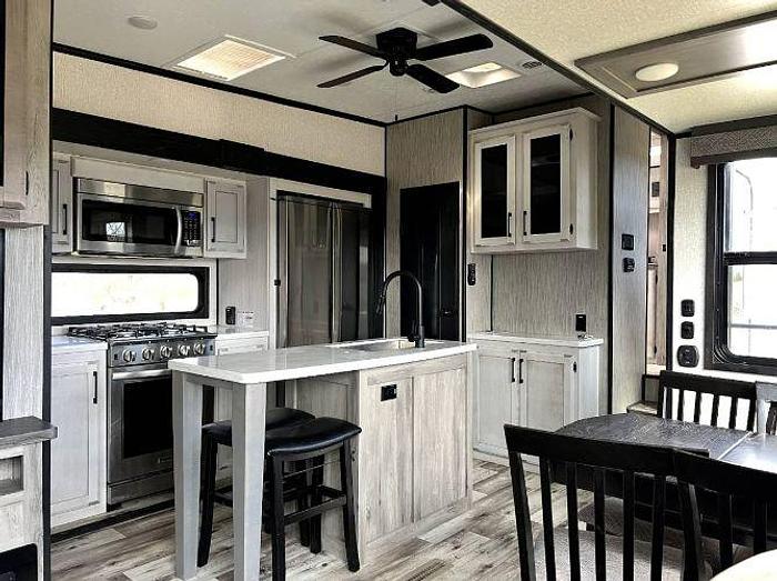 Used 2022 KZ Durango D348BHF