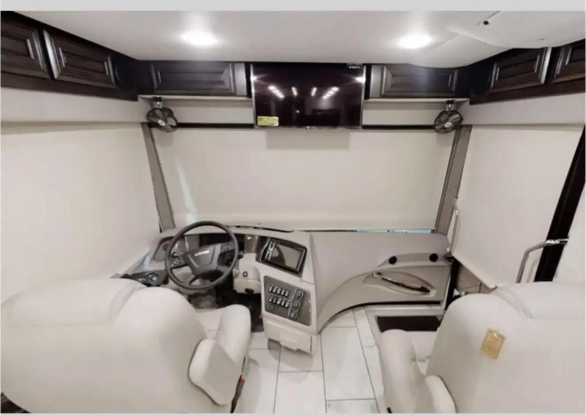 Used 2023 Forest River Berkshire Xlt 45e