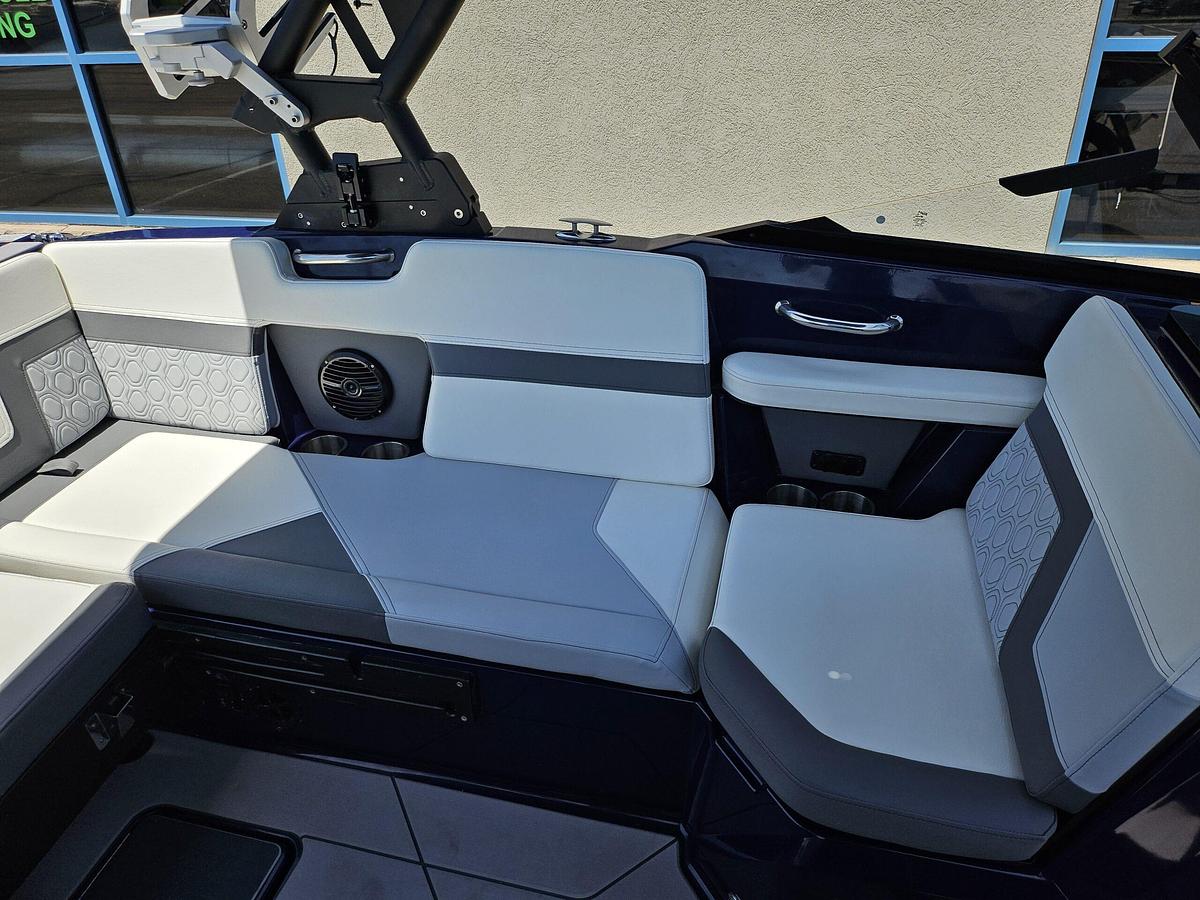 Used 2024 HEYDAY H20 NIGHTFALL NAVY