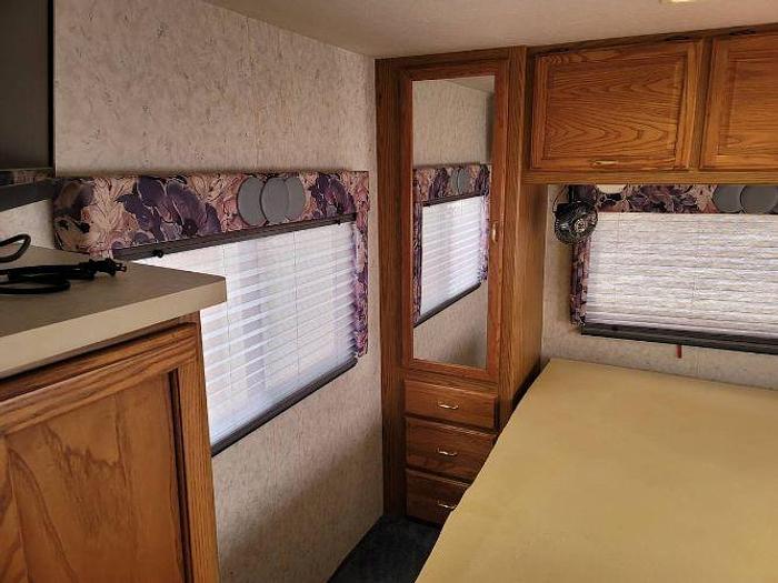Used 1999 Winnebago Minnie Winnie