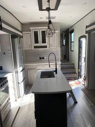 Used 2021 Keystone Sprinter Limited 3190RLS