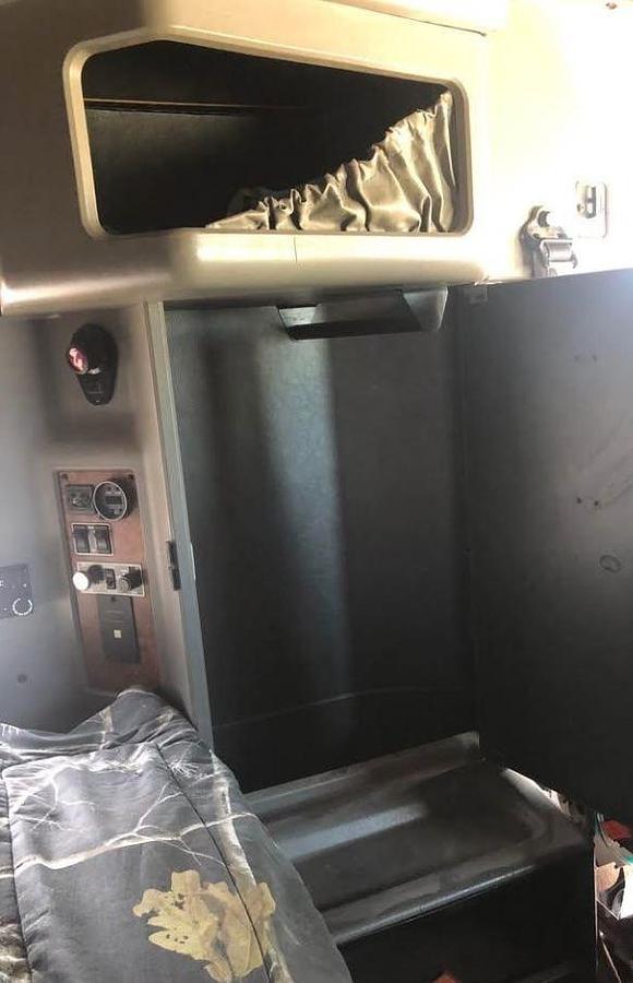 Used 2003 KENWORTH W900L