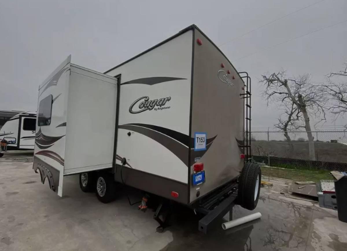 Used 2016 Keystone Cougar 22RBIWE