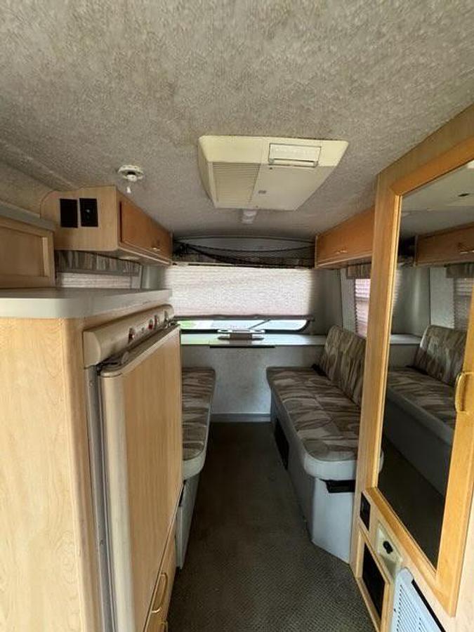 Used 2001 Winnebago Horizon Class A Motorhome