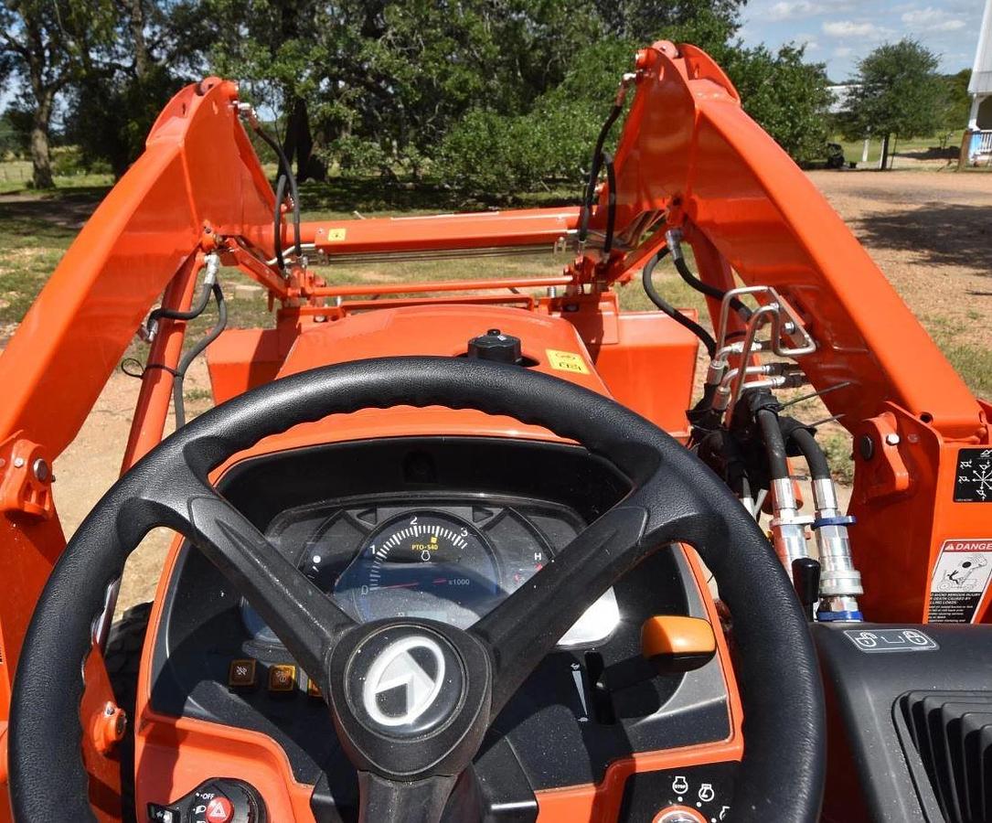 Used 2024 Kubota L3302HST