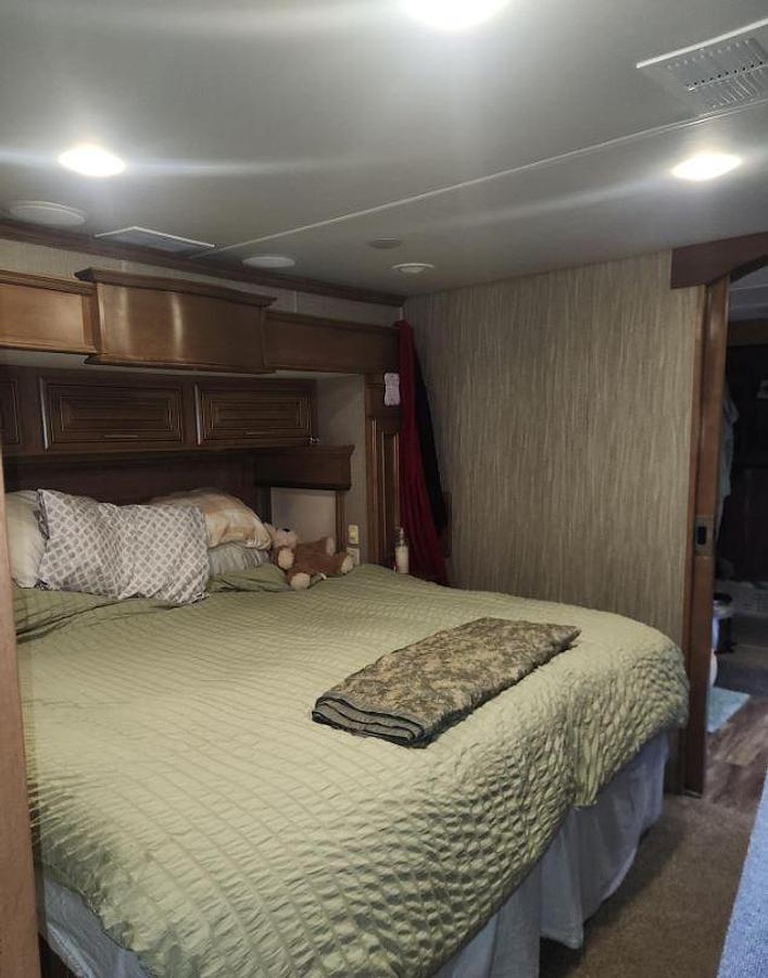 Used 2019 DRV MOBILE SUITES 44 HOUSTON Fifth Wheel