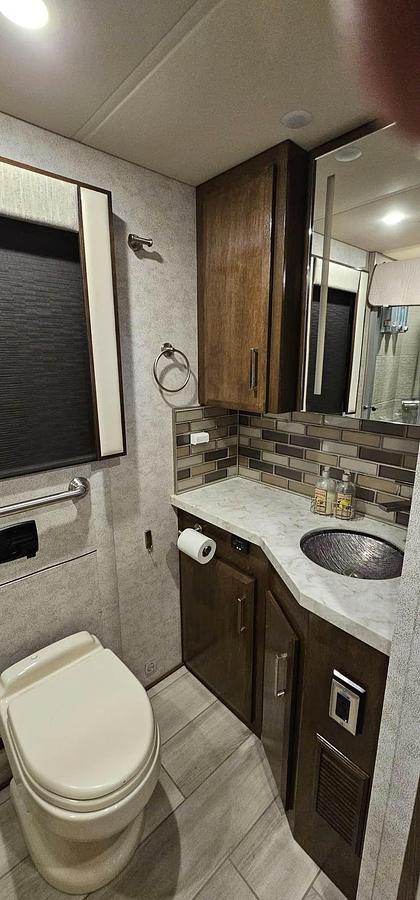 Used 2022 Newmar New Aire 3543