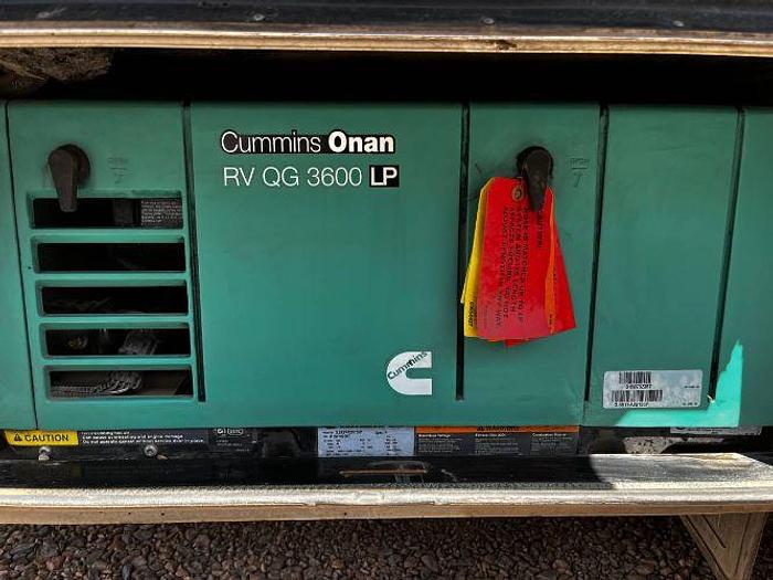 Used 2015 Leisure Travel Unity U24TB