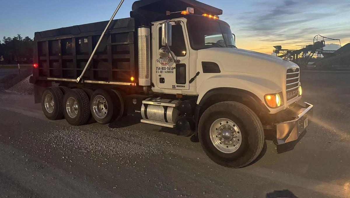 Used 2006 Mack Granite CV713 Dump Truck