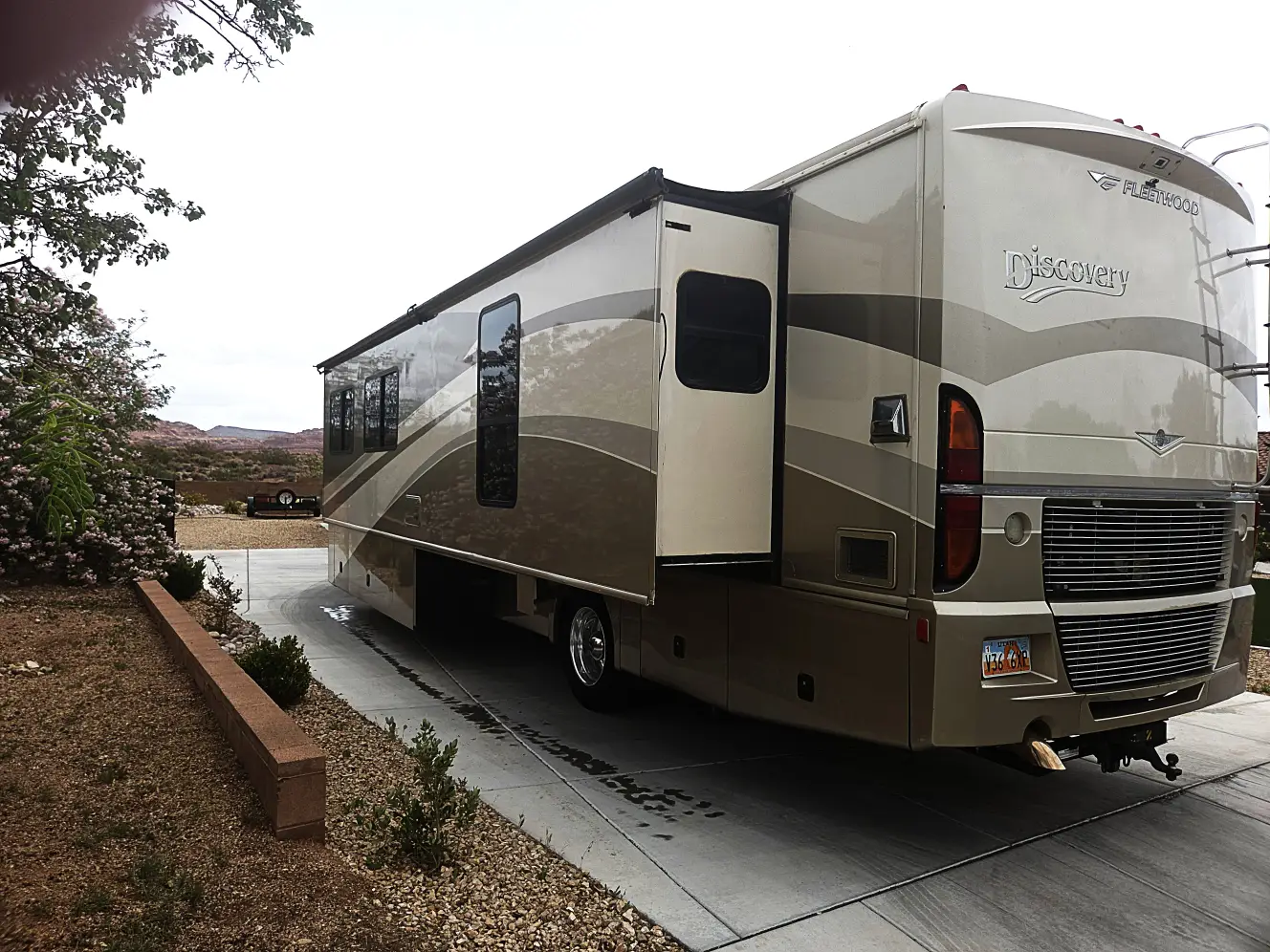 Used 2007 Fleetwood Discovery 39V