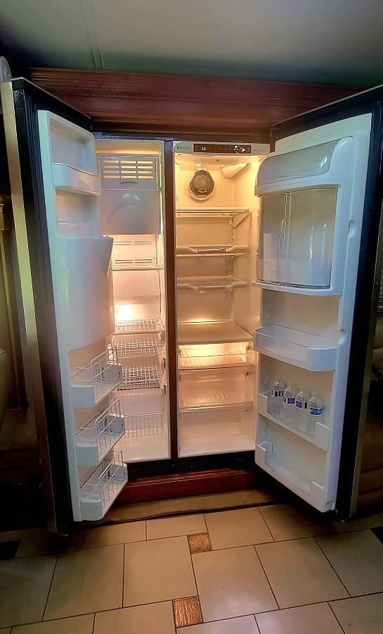 Used 2009 Country Coach Allure 470