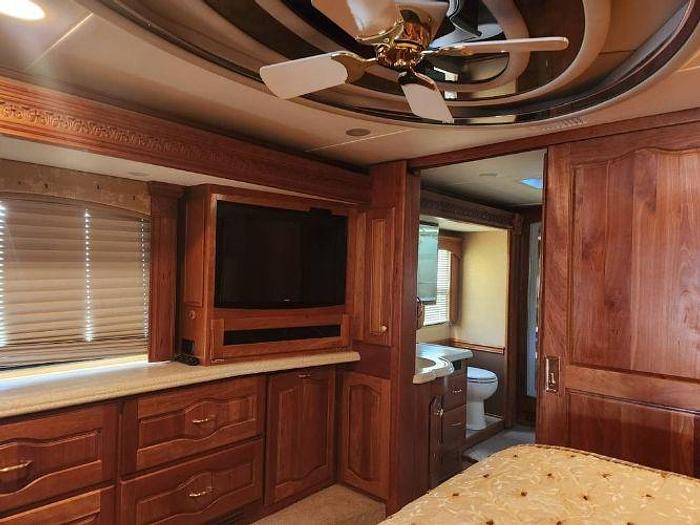 Used 2008 Monaco Signature Cambridge Custom