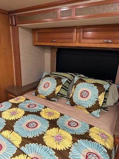 Used 2015 36' Fleetwood Bounder 35K