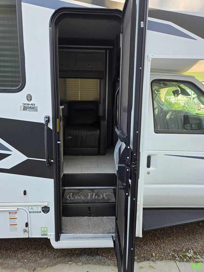 Used 2026 Forest River Leprechaun 319mb
