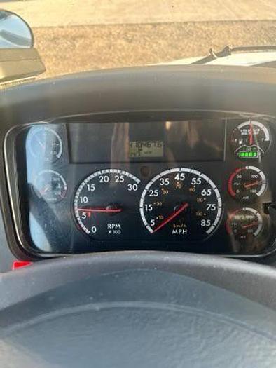 Used 2015 Freightliner M2 106