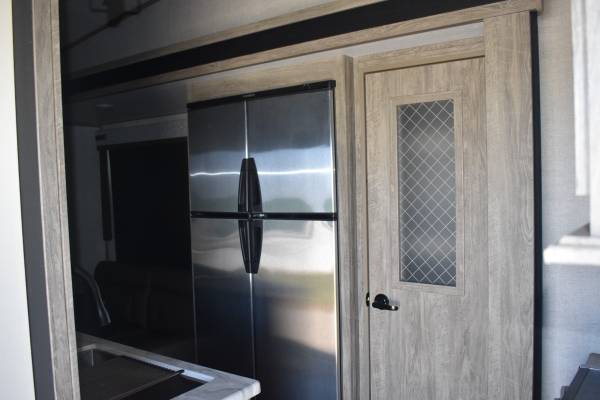 Used 2021 Forest River Salem Hemisphere And 2004 Chevy Truck Combo