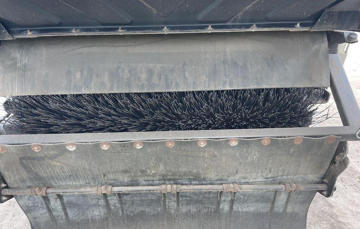 Used 2019 Peterbilt 220 sweeper truck