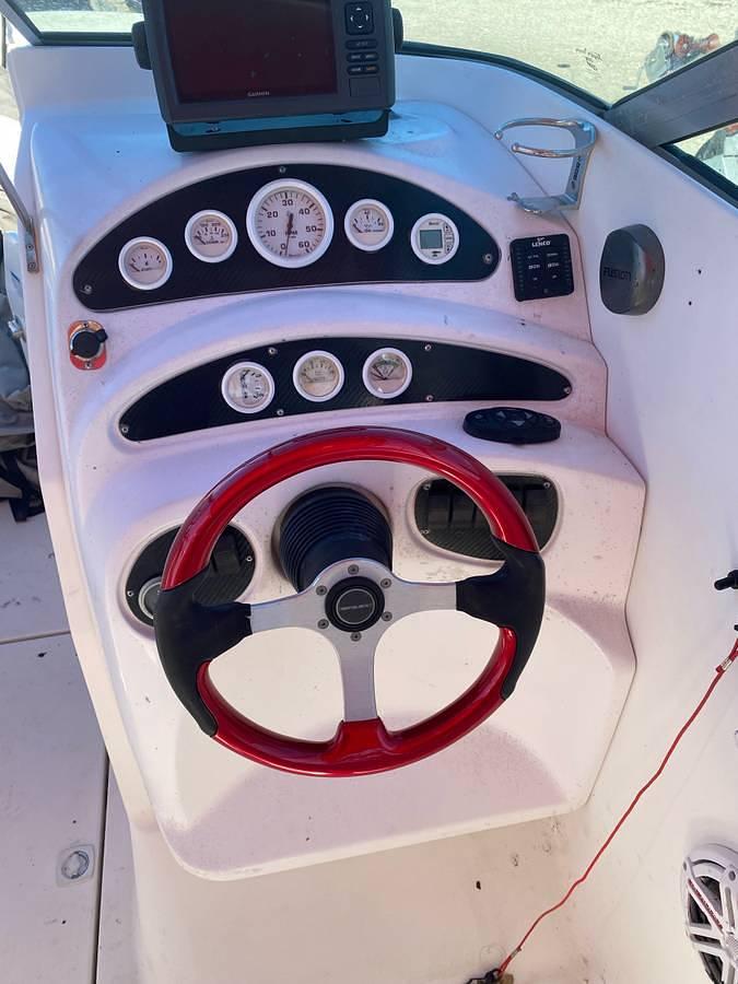 Used 2002 Wellcraft Excalibur