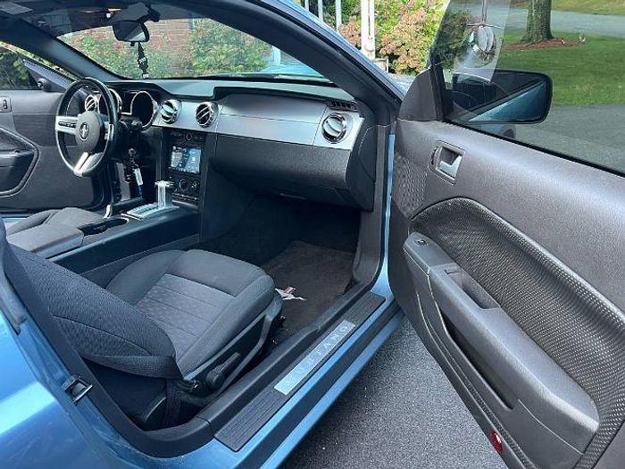 Used 2006 Ford Mustang GT Deluxe