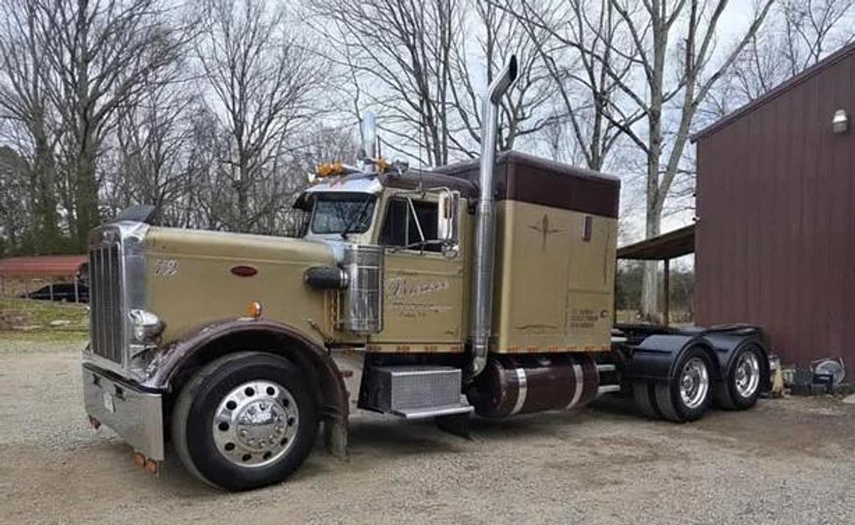 Used 1972 Peterbilt 359