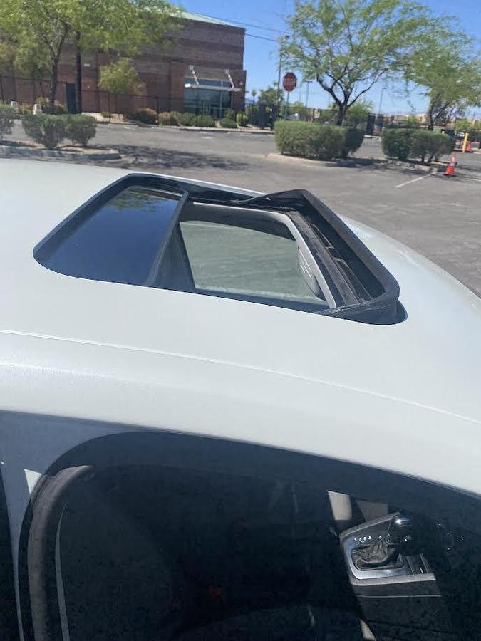 Used 2013 Volkswagen Jetta Hybrid SEL Premium