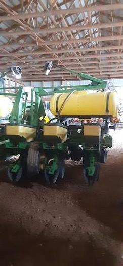 Used 1996 12 Row Planter
