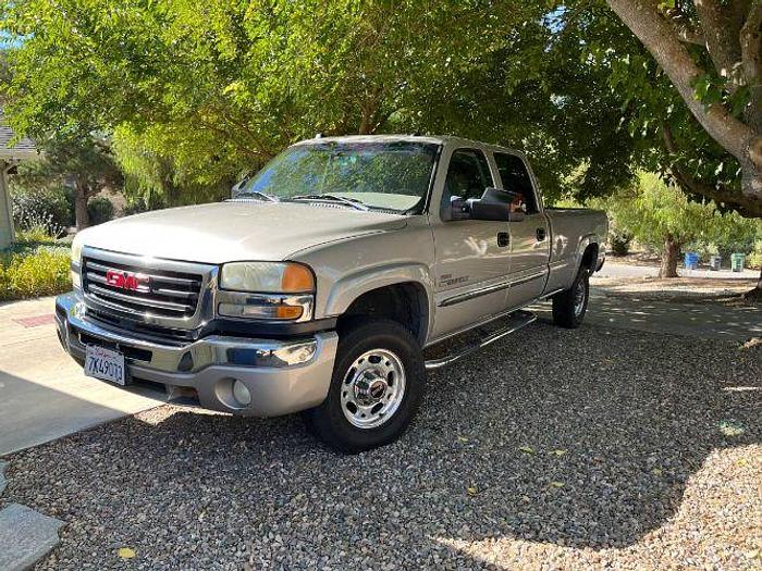 Used 2004 GMC Sierra 2500HD SLT