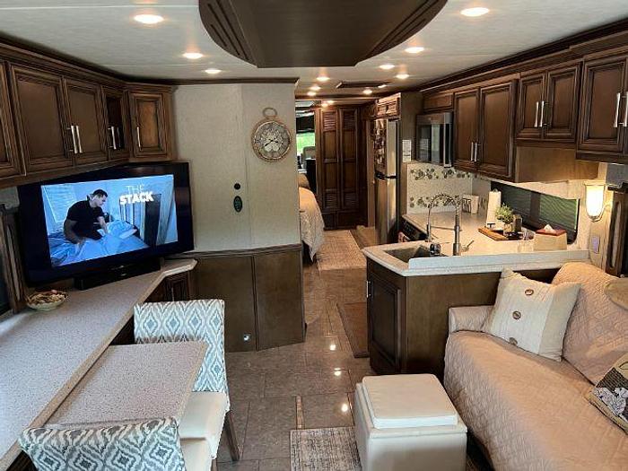 Used 2019 Newmar Ventana 3426