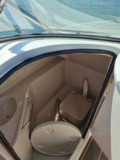 Used 2020 Sea Ray 240 Sundeck