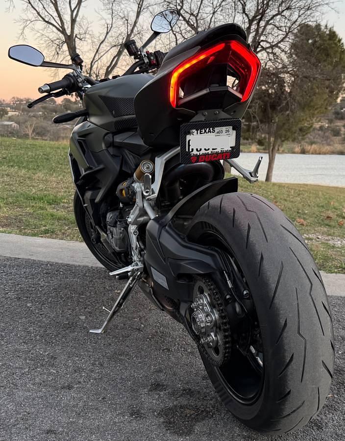 Used 2023 Ducati Streetfighter V2