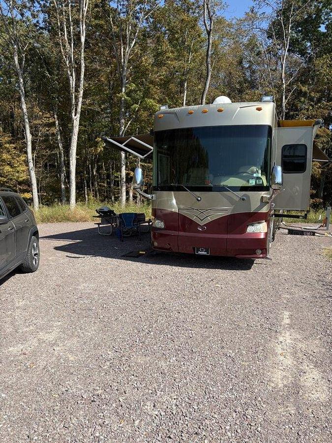 Used 2007 Country Coach Tribute 260