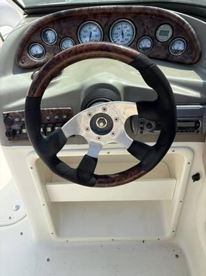 Used 2007 Caravelle 21' Deck Boat