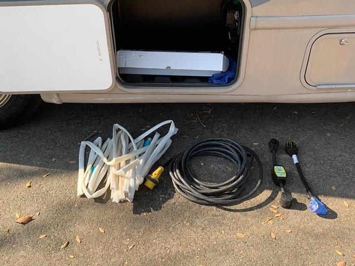 Used 2015 Thor Motor Coach Axis 25.2