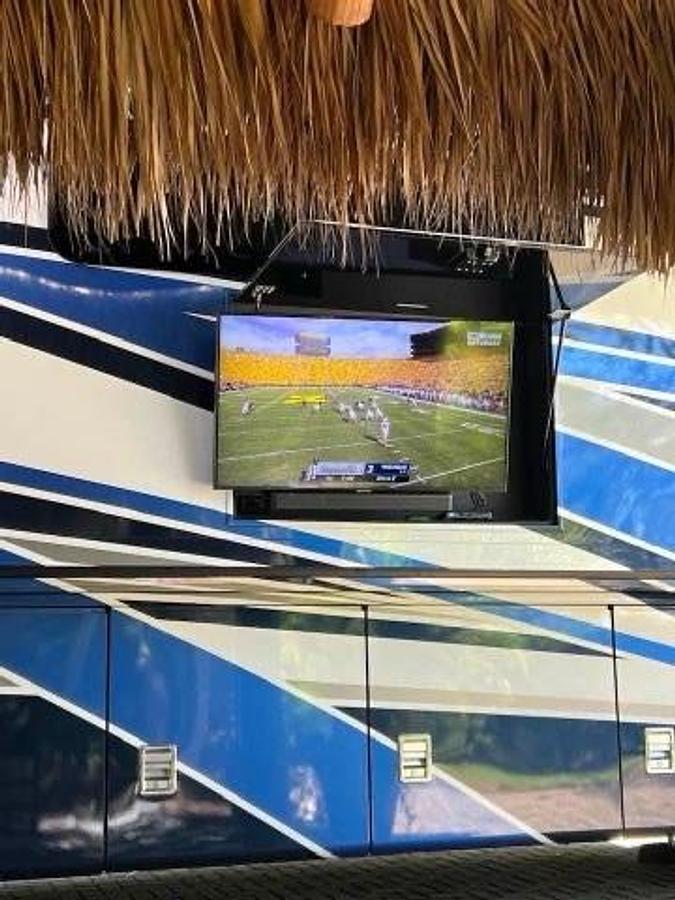 Used 2022 Newmar Ventana 4334