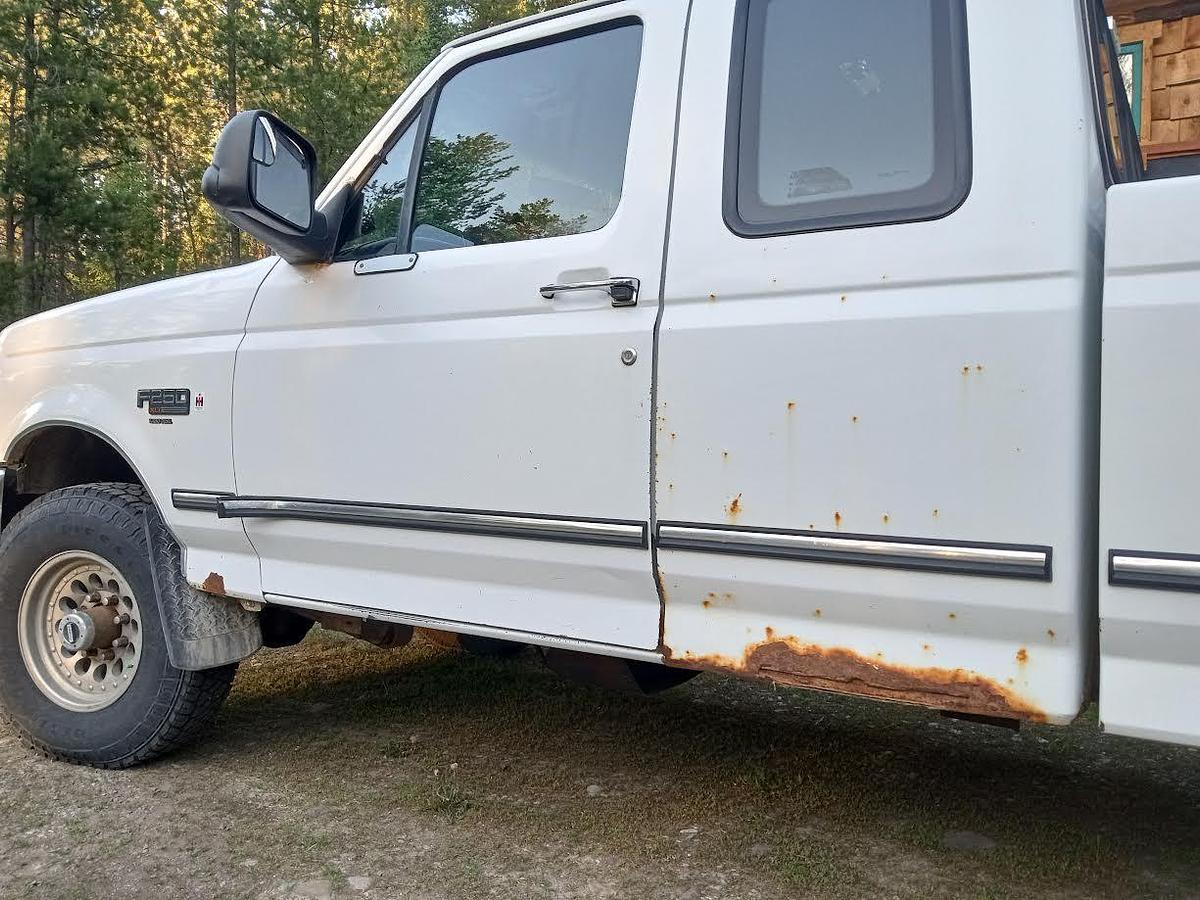 Used 1993 Ford F-250 XLT Pickup