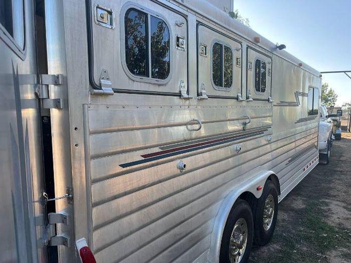 Used 2001 4 Star Livestock Trailer