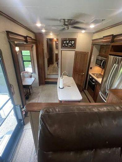 Used 2018 Keystone Alpine 3701FL