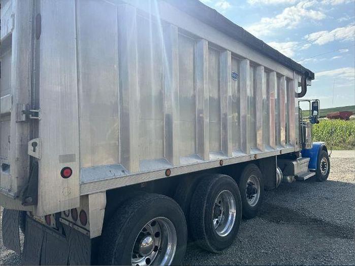 Used 2019 Peterbilt 389 Dump Truck