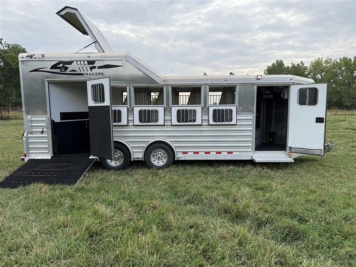 Used 2021 4 Star 5 Horse