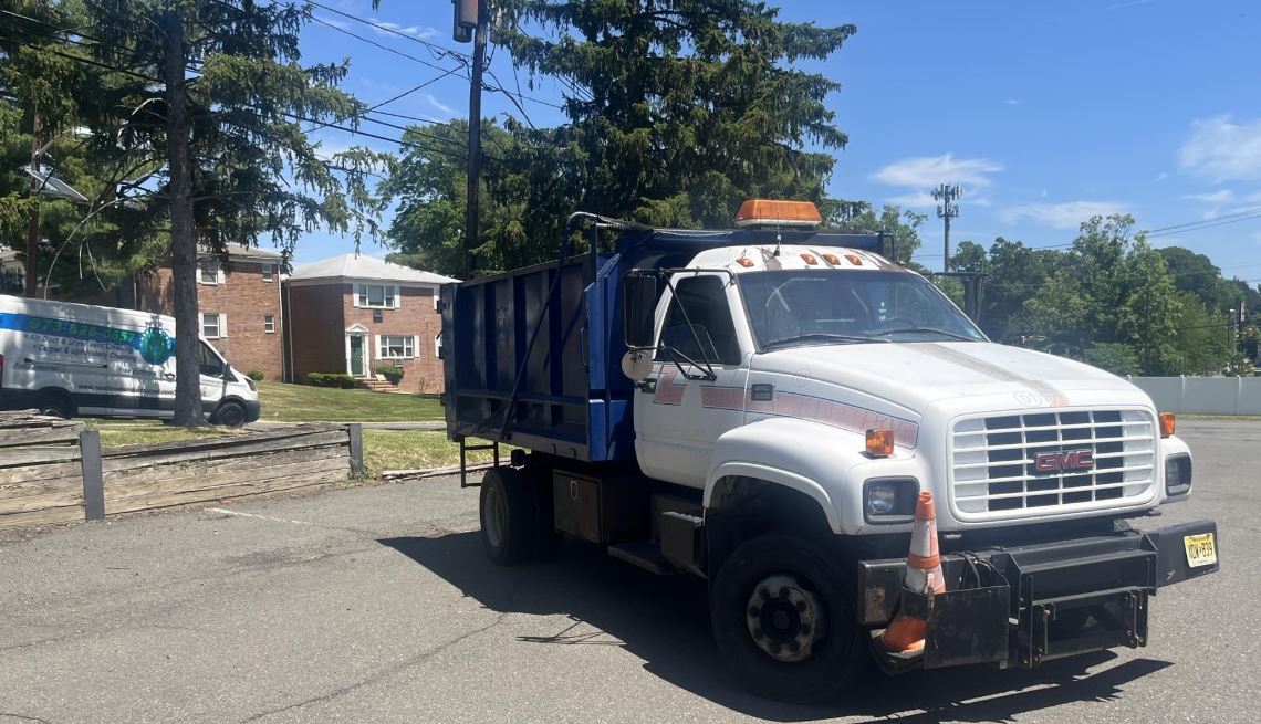 Used 2001 GMC TopKick C6500 Dump Truck