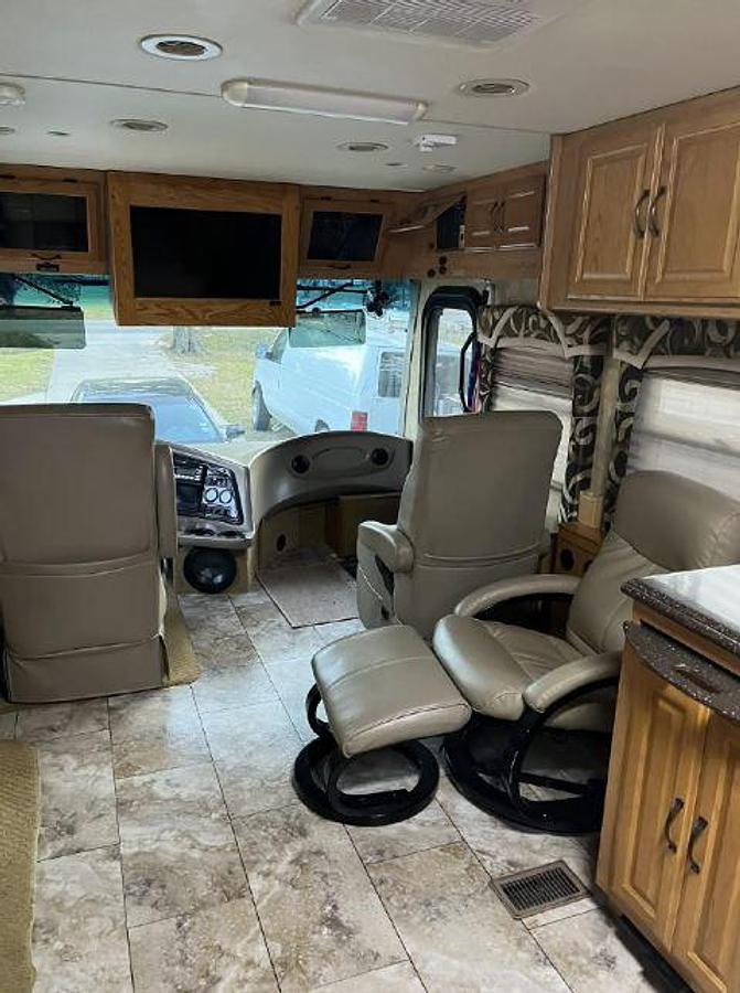 Used 2008 Coachmen Cross Country 382DS Class A Motorhome