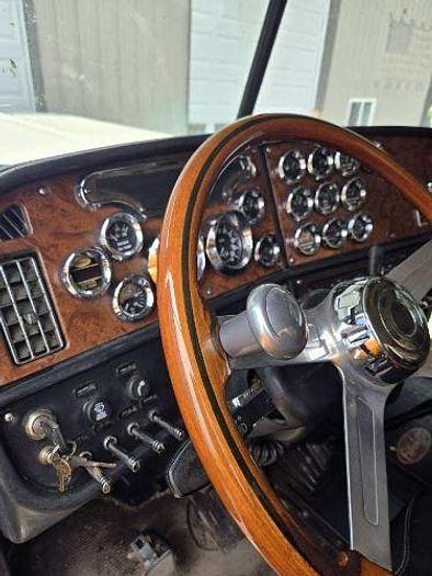 Used 2005 Peterbilt 379