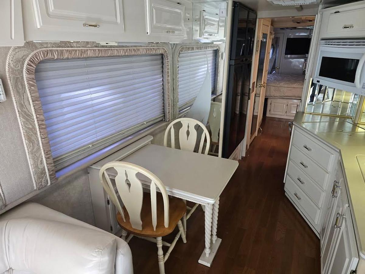 Used 2002 Gulfstream Tourmaster