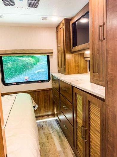 Used 2020 Coachmen Pursuit 31TS